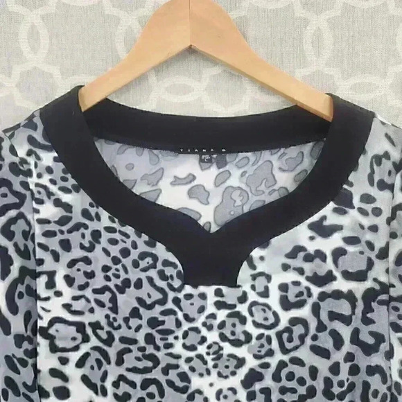 Tiana B. V Neck Leopard Kimono Shift Dress L - Picture 3 of 9